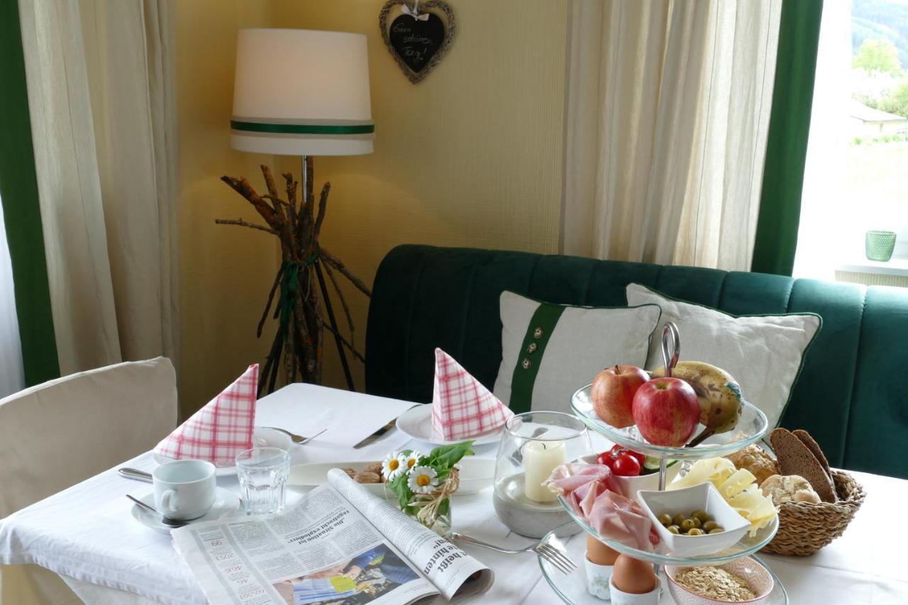 Pension Geissler-Reicher Oberwoelz Stadt ภายนอก รูปภาพ
