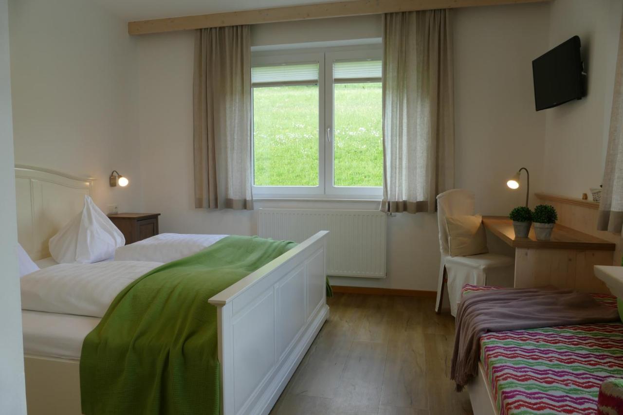 Pension Geissler-Reicher Oberwoelz Stadt ภายนอก รูปภาพ