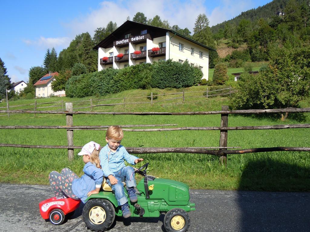 Pension Geissler-Reicher Oberwoelz Stadt ภายนอก รูปภาพ